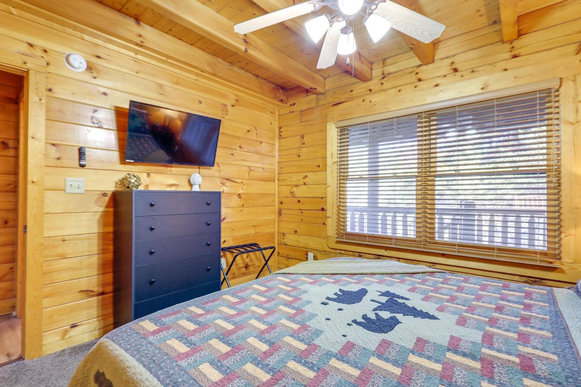 Pigeon Forge Cabin Rental With Decks And Hot Tub! Zewnętrze zdjęcie