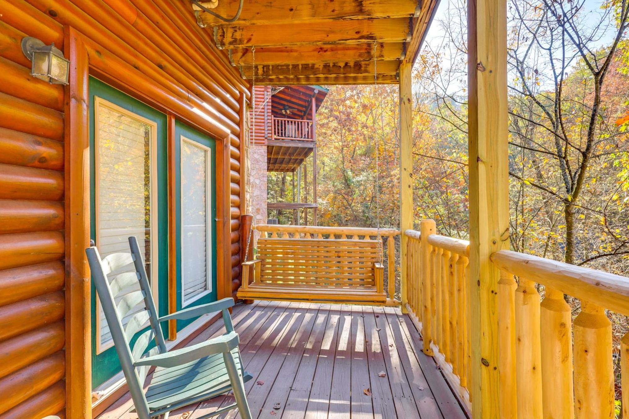 Pigeon Forge Cabin Rental With Decks And Hot Tub! Zewnętrze zdjęcie